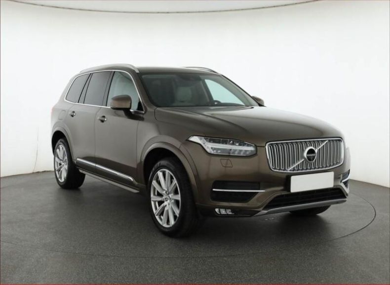 Volvo XC90 - hlavní foto
