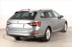 Škoda Superb - fotka číslo 4