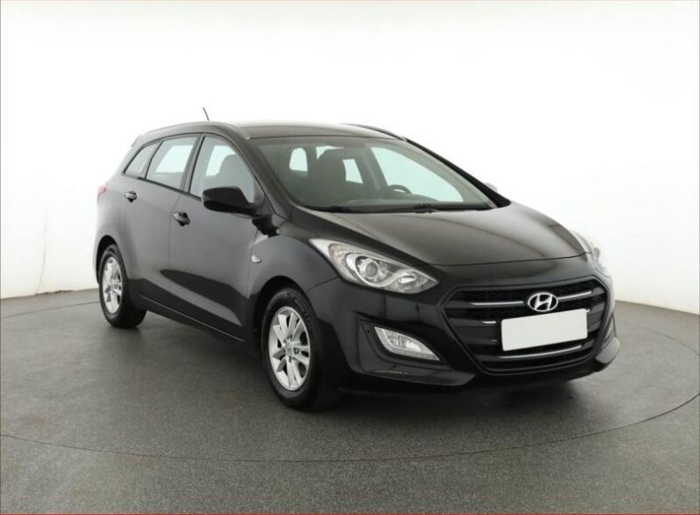 Hyundai i30 - hlavní foto