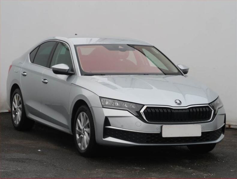 Škoda Octavia - hlavní fotka