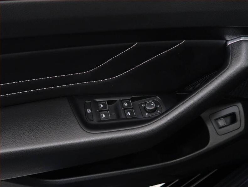 Volkswagen Passat - hlavní fotka