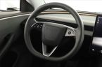 Tesla Model 3 - fotka číslo 7