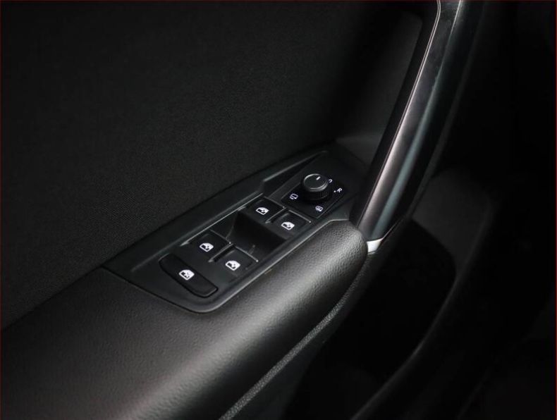 Volkswagen Tiguan - hlavní fotka