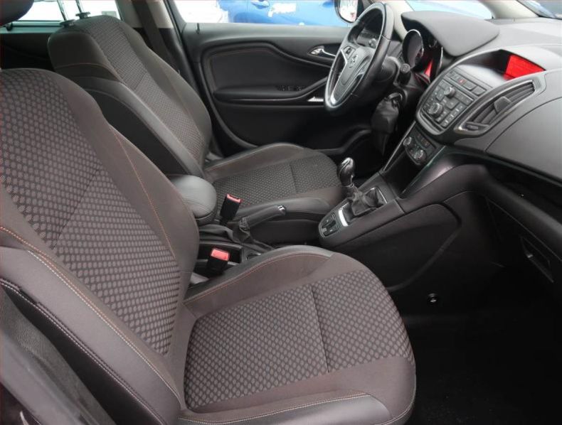 Opel Zafira - hlavní fotka