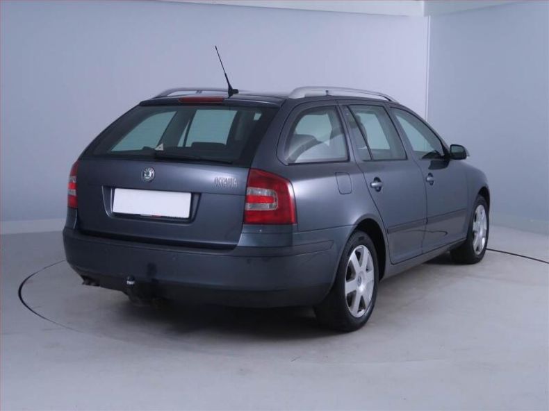 Škoda Octavia - hlavní fotka