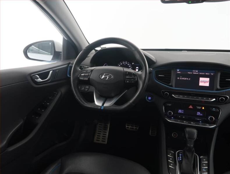 Hyundai Ioniq - hlavní fotka