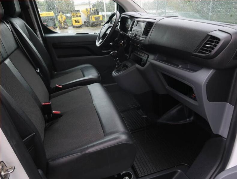 Opel Vivaro - hlavní fotka