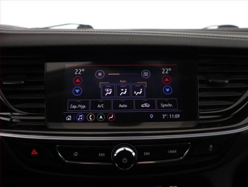 Opel Insignia - hlavní fotka