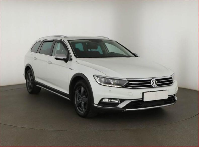 Volkswagen Passat - hlavní foto