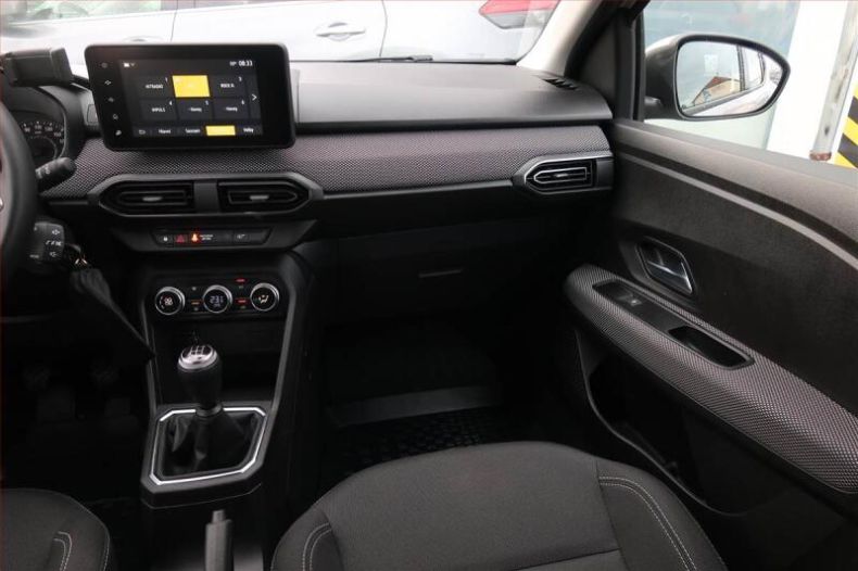 Dacia Sandero - hlavní fotka