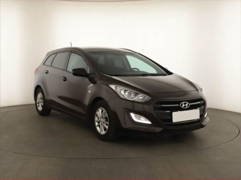 Hyundai i30 - hlavní foto