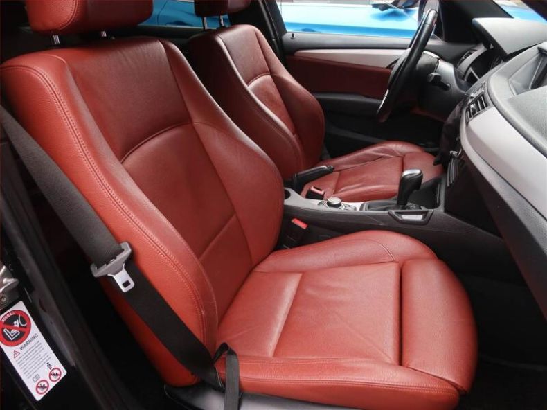 BMW X1 - hlavní fotka