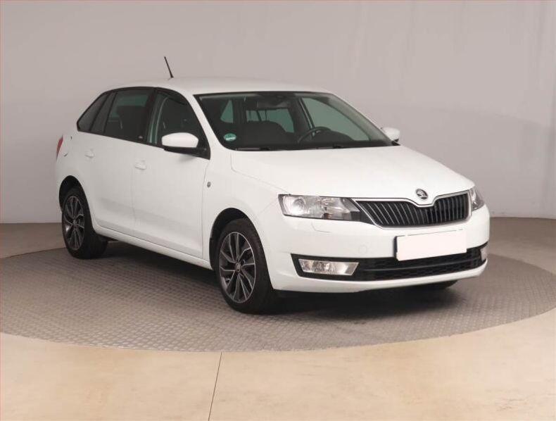 Škoda Rapid - hlavní foto