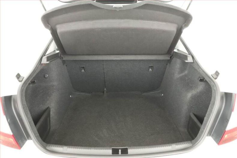 Škoda Rapid - hlavní fotka