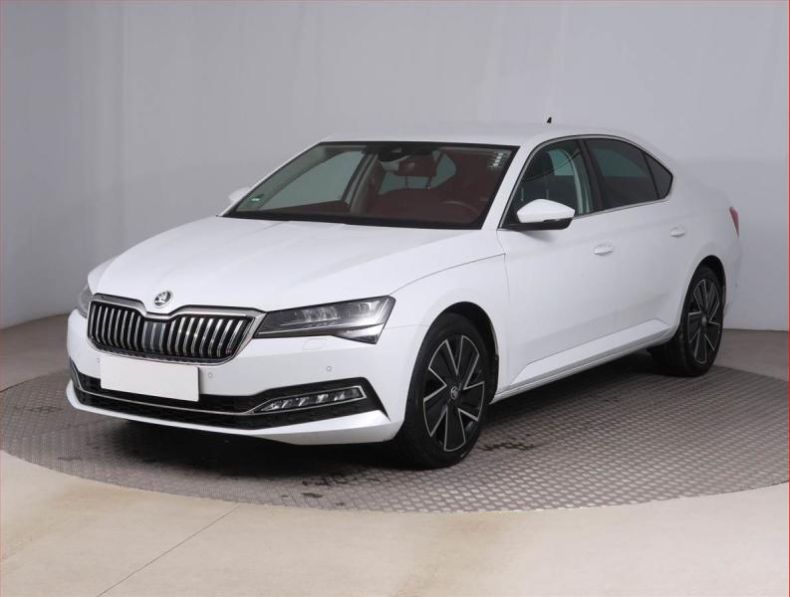 Škoda Superb - hlavní fotka