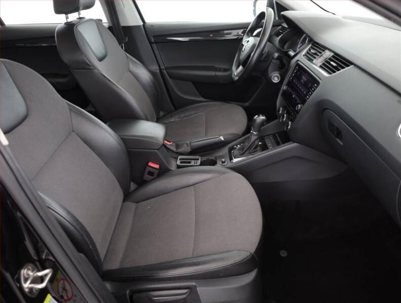 Škoda Octavia - hlavní fotka