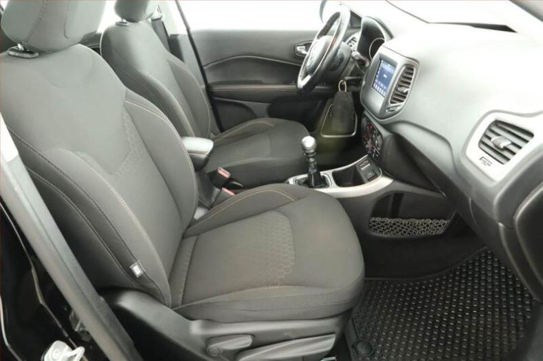 Jeep Compass - hlavní fotka