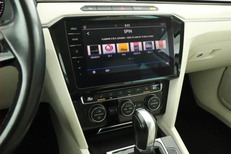 Volkswagen Passat - hlavní fotka