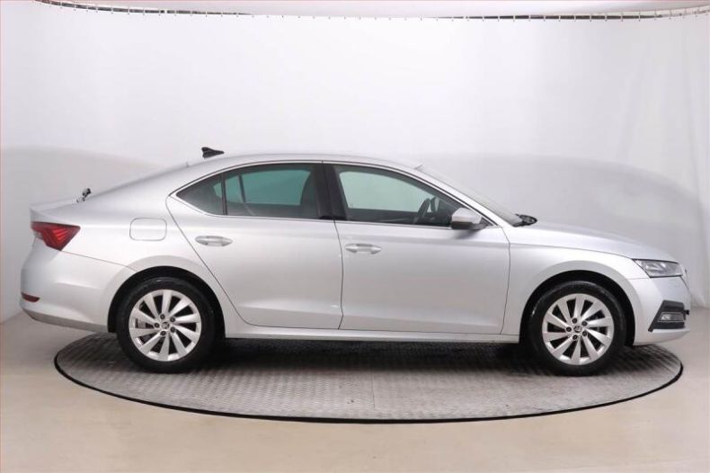Škoda Octavia - hlavní fotka