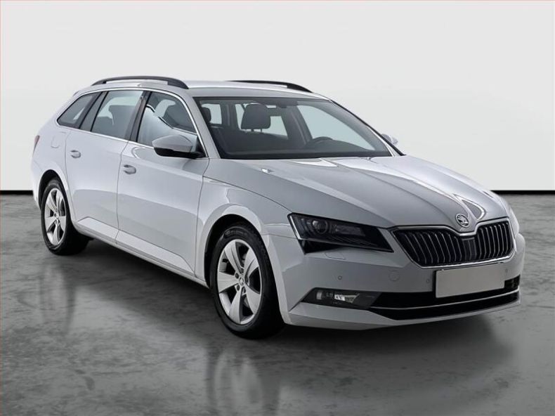 Škoda Superb - hlavní foto