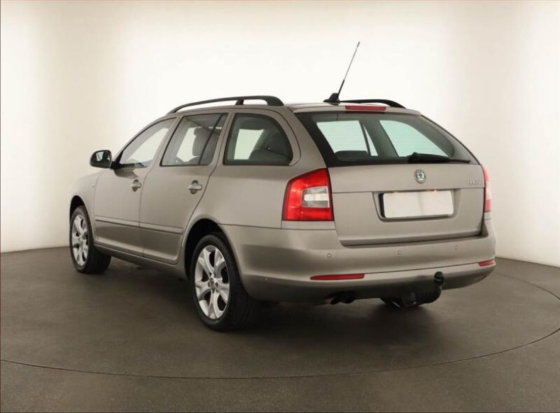Škoda Octavia - hlavní fotka