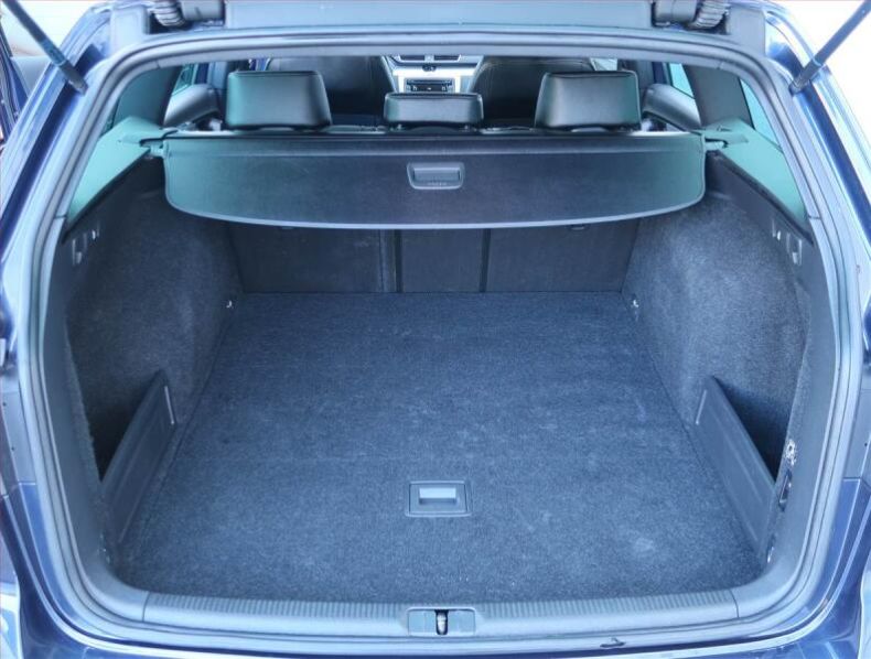 Volkswagen Passat - hlavní fotka