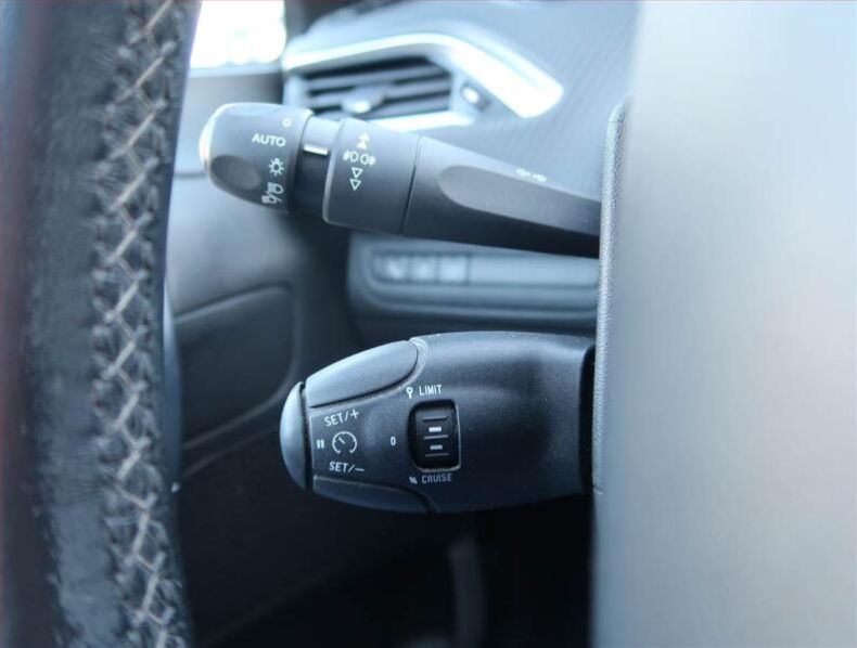 Peugeot 2008 - hlavní fotka