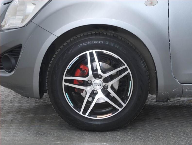 Suzuki Splash - hlavní fotka