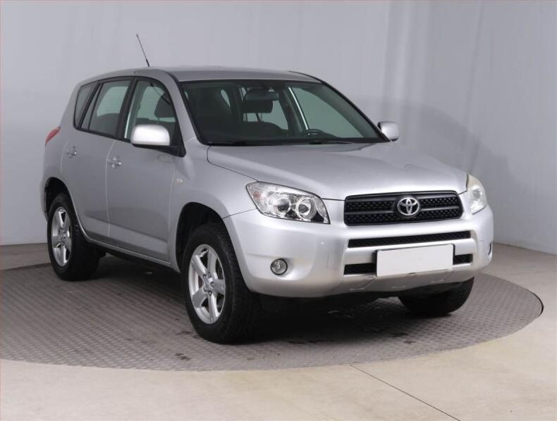 Toyota RAV 4 - hlavní foto