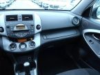 Toyota RAV 4 - fotka číslo 7