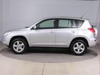 Toyota RAV 4 - fotka číslo 2