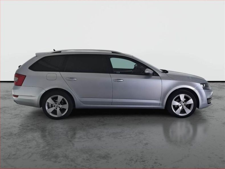 Škoda Octavia - hlavní fotka