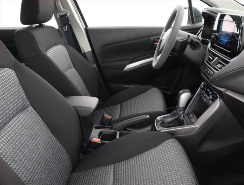 Suzuki SX4 - hlavní fotka