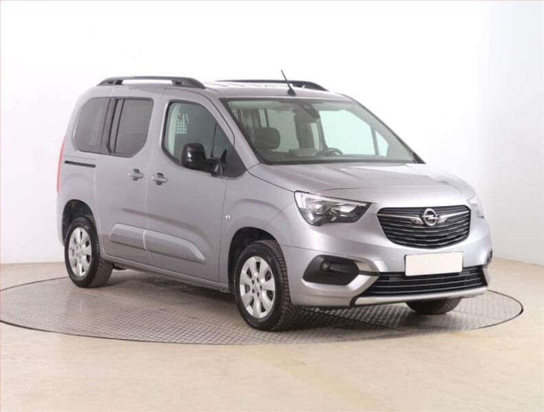 Opel Combo - hlavní foto