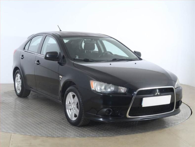 Mitsubishi Lancer - hlavní fotka inzerátu