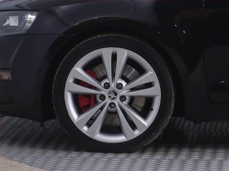 Škoda Octavia - hlavní fotka