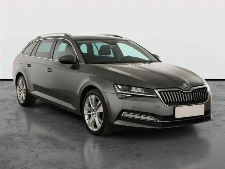 Škoda Superb - hlavní foto