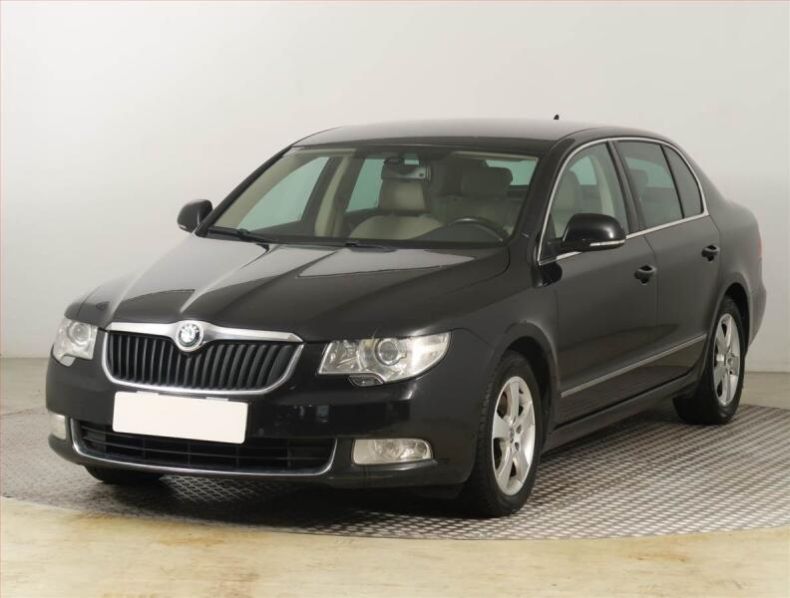 Škoda Superb - hlavní fotka
