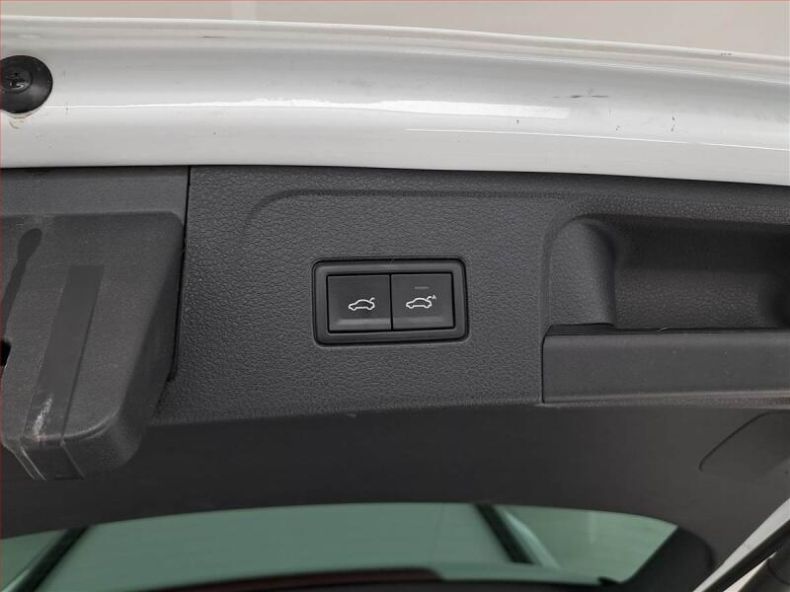 Volkswagen Passat - hlavní fotka