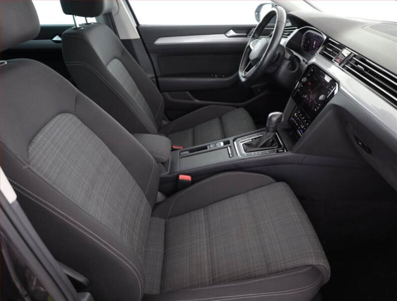 Volkswagen Passat - hlavní fotka