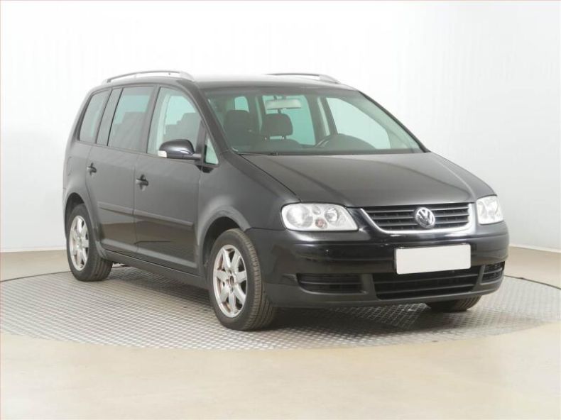 Volkswagen Touran - hlavní foto