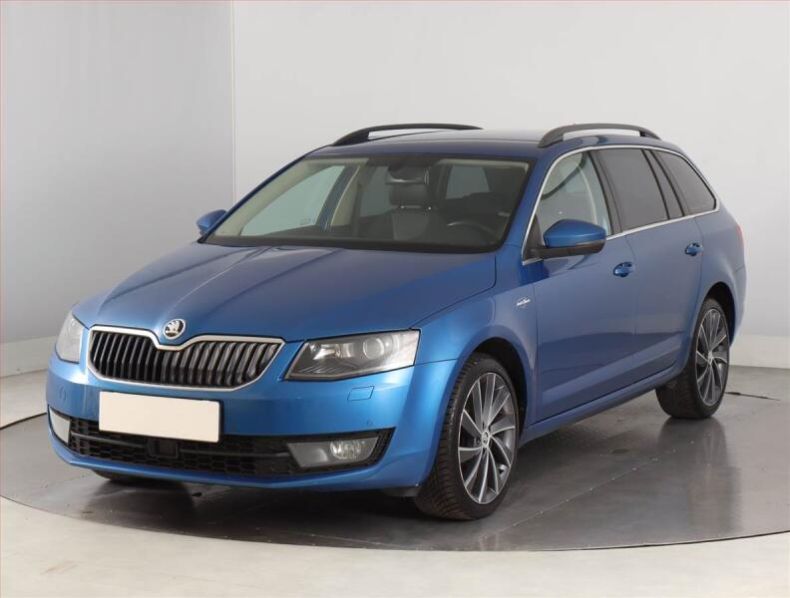 Škoda Octavia - hlavní fotka