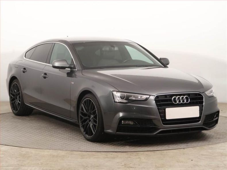 Audi A5 - hlavní foto