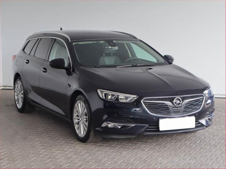 Opel Insignia - hlavní foto