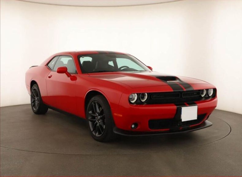 Dodge Challenger - hlavní fotka inzerátu