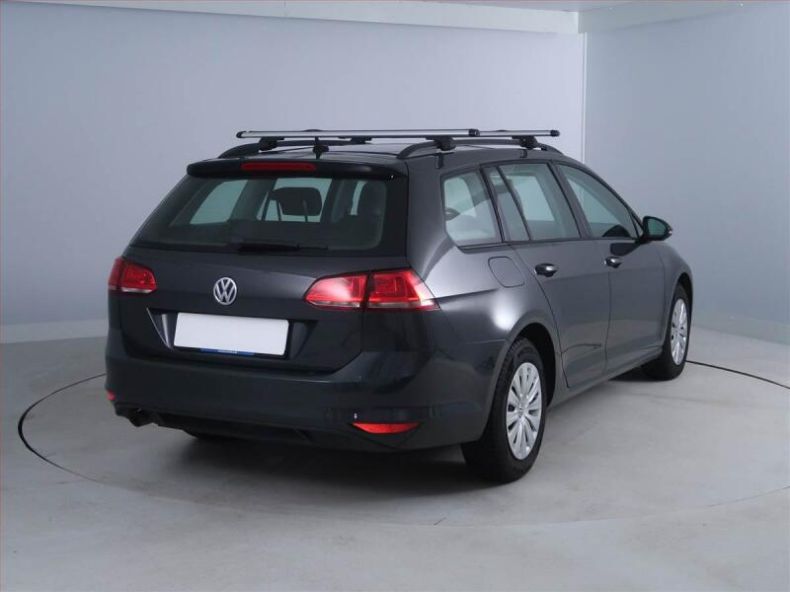 Volkswagen Golf - hlavní fotka