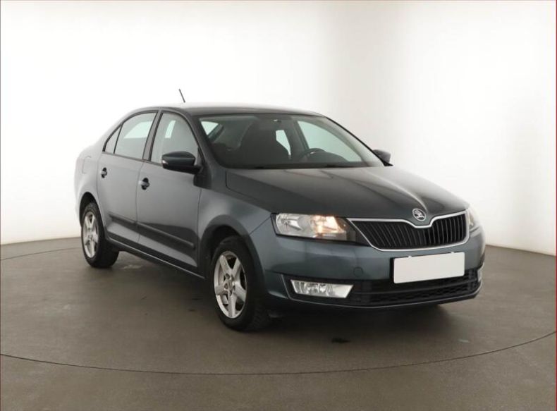 Škoda Rapid - hlavní foto