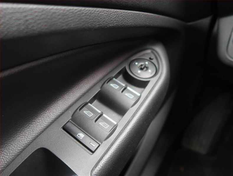 Ford Kuga - hlavní fotka