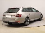 Škoda Superb - fotka číslo 4