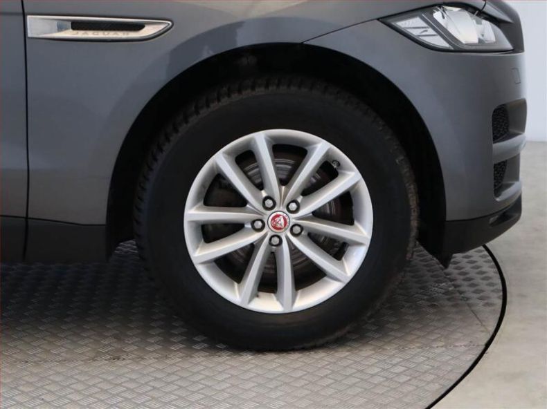 Jaguar F-Pace - hlavní fotka inzerátu